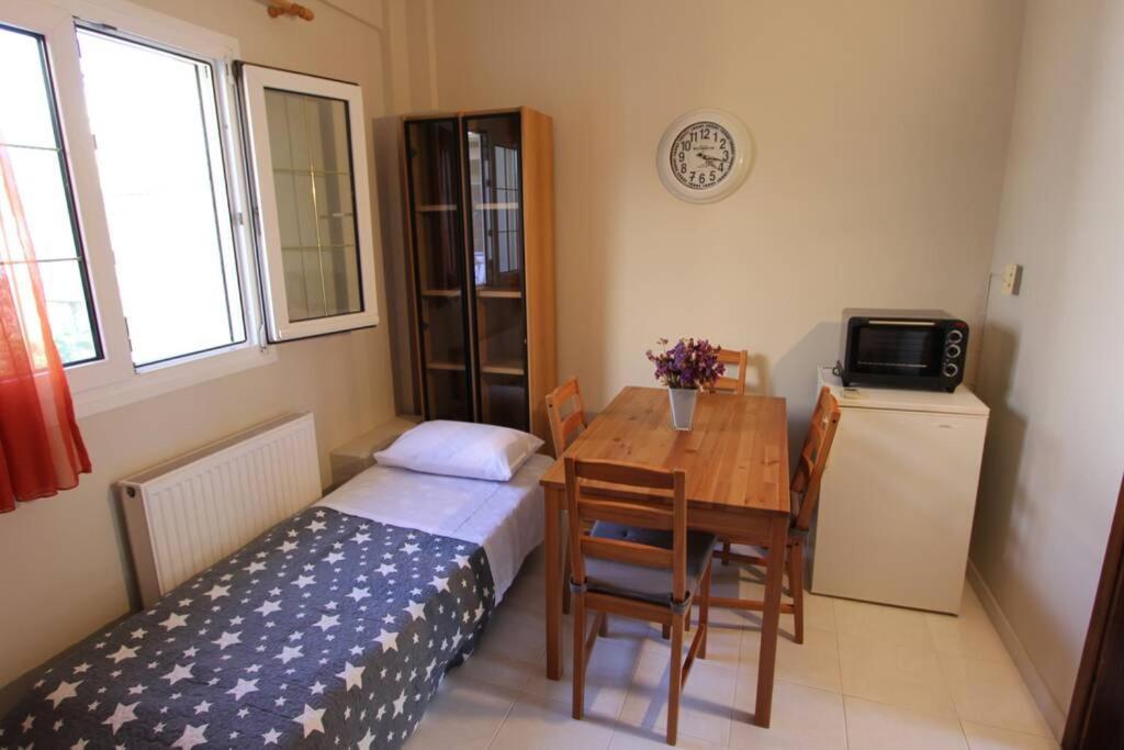 Cozy Apartment In The Heart Of The Town 아르고스톨리온 외부 사진