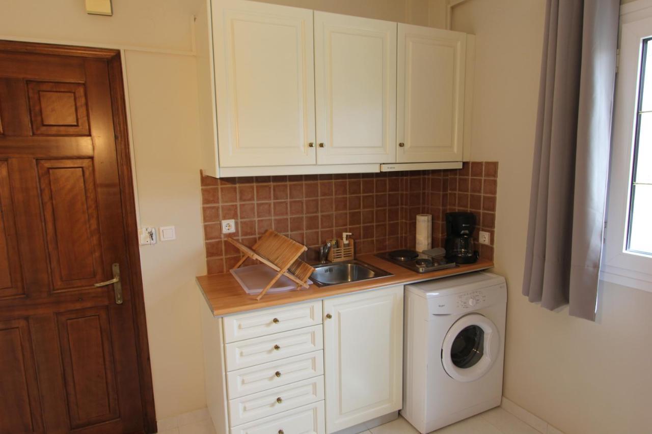 Cozy Apartment In The Heart Of The Town 아르고스톨리온 외부 사진